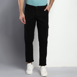 Men Black Tapered Fit Cargos Trousers